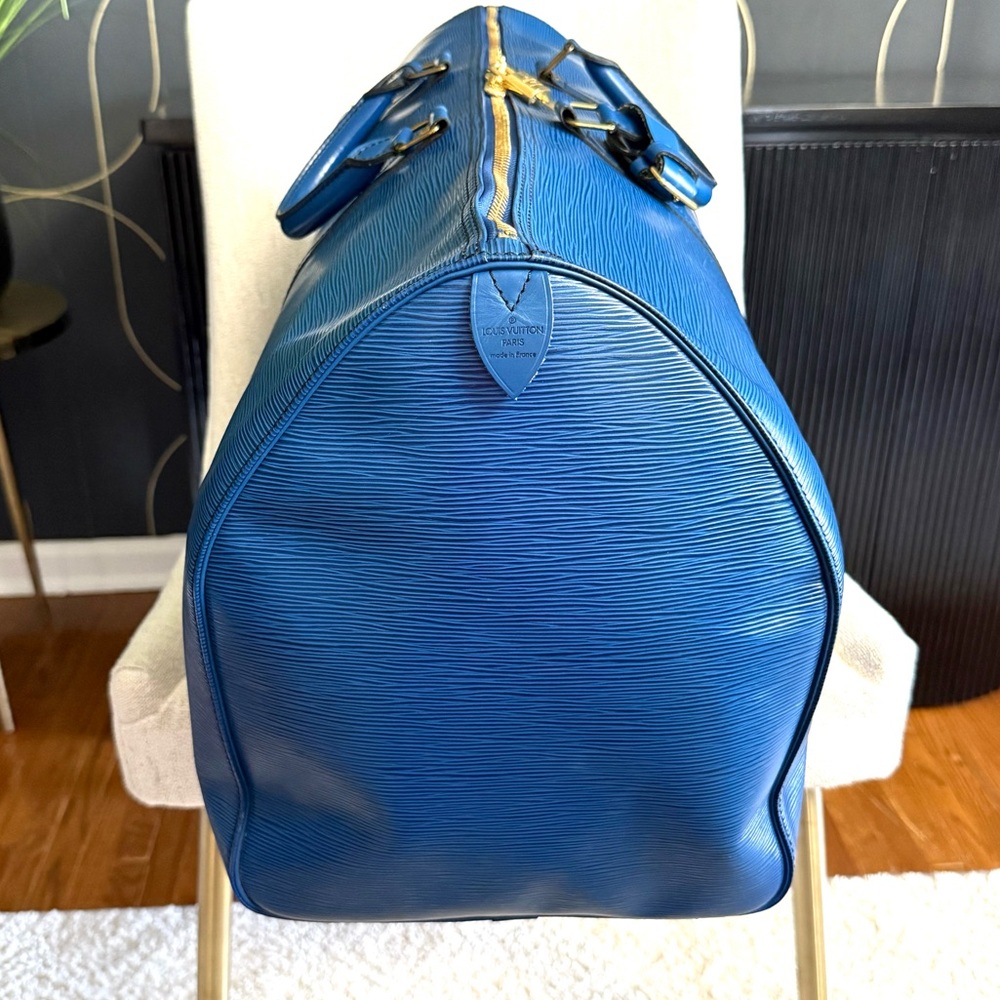 Authentic Louis Vuitton unisex Keepall 60 bag M42946 Toledo blue Epi leather XL - Picture 4 of 16